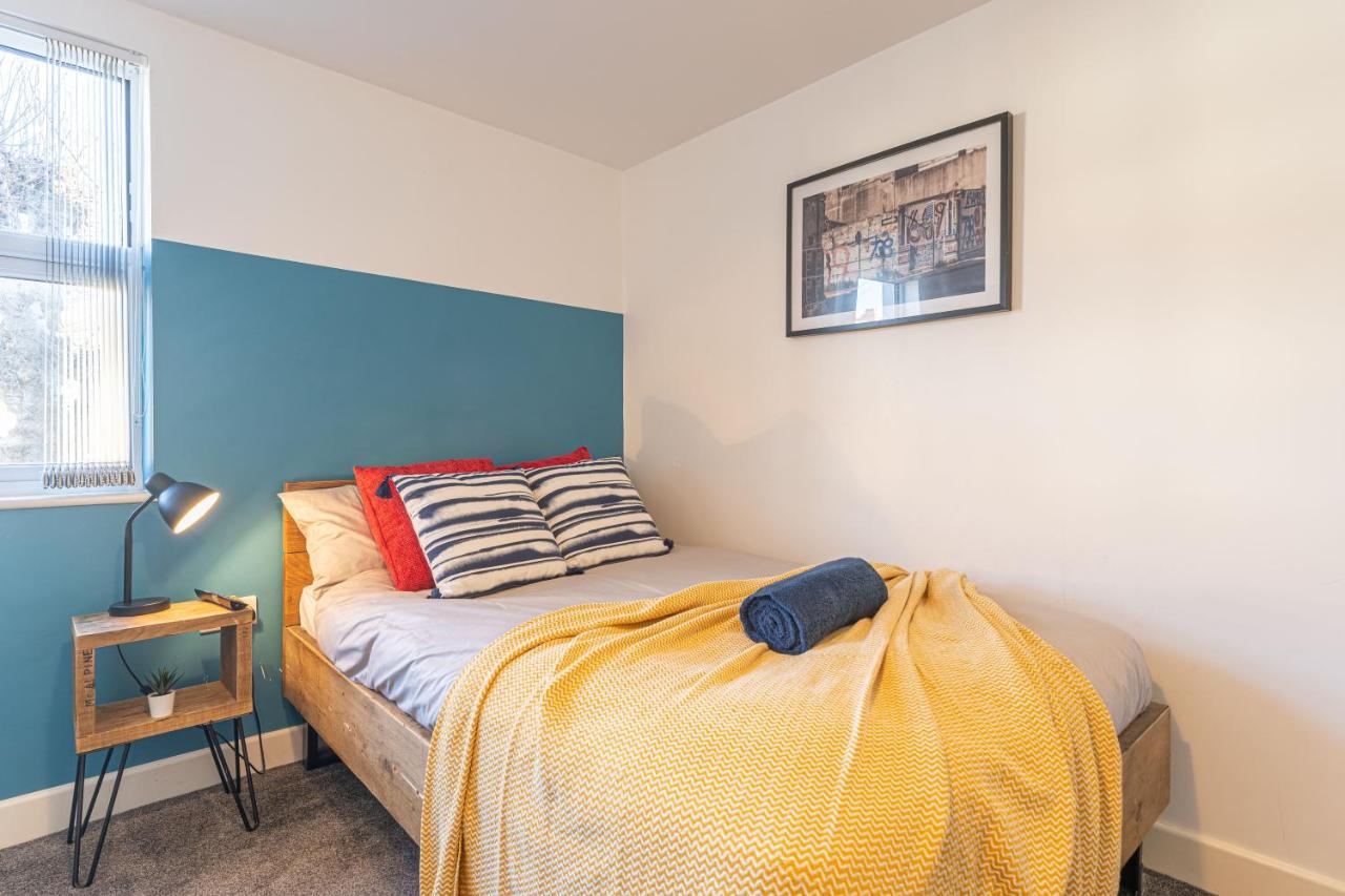 Stylish 5-Bed Home, Each With En-Suite And Own Tv Coventry Exterior foto